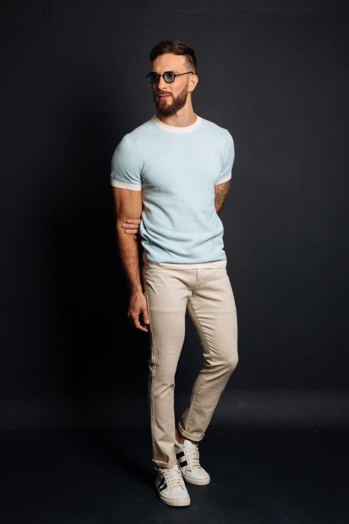 Camiseta Fashion Azul Cielo (Custom Fit) - Victor