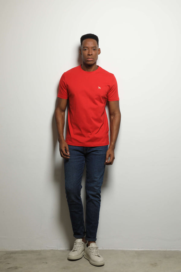 Camiseta Básica Rojo (Custom Fit)