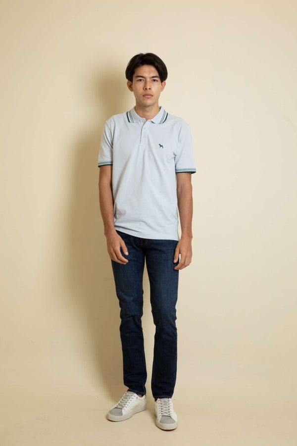 Polo Básica Baby Blue (Custom Fit)